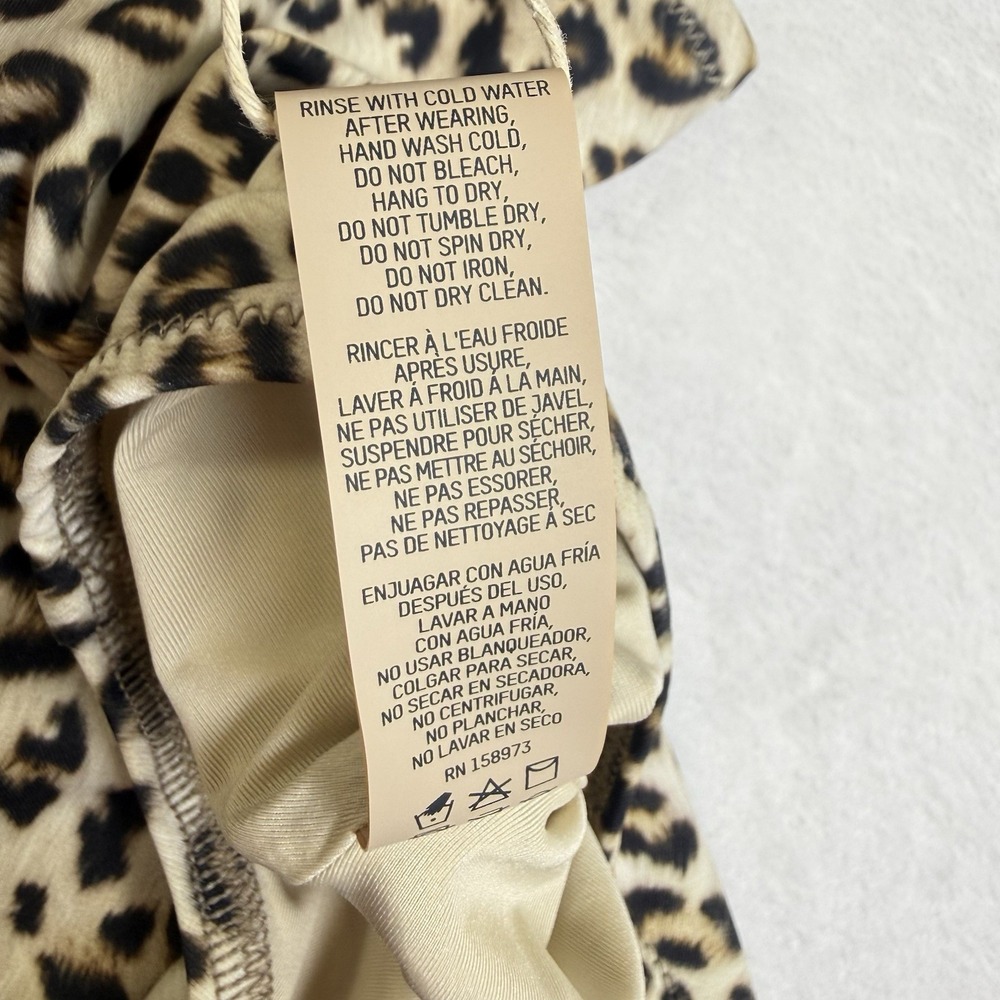 NWT SKIMS Signature Swim Zip Front Sleeveless 1 Piece Champagne Leopard Print M - Picture 10 of 11